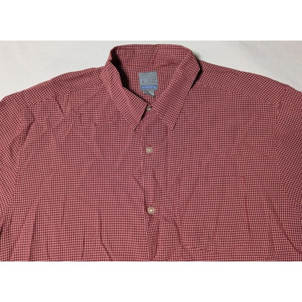 QUIKSILVER Men Large Red‎ Mini Check Nylon Blend Button-Up Shirt